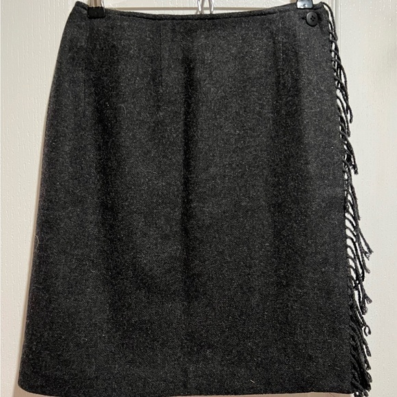 Talbots petites size 2 wool blend wrap fringe skirt. Fully lined. - Picture 1 of 5